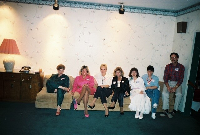 BECKEY,DANETTE,JULIE,MARGIE & FRIENDS 20TH REUNION 1989
